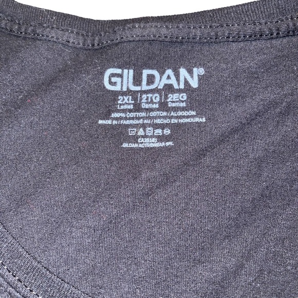 Disney Christmas Women’s Short Sleeve T-Shirt Black Size 2X Gildan Brand T-Shirt - Picture 2 of 7